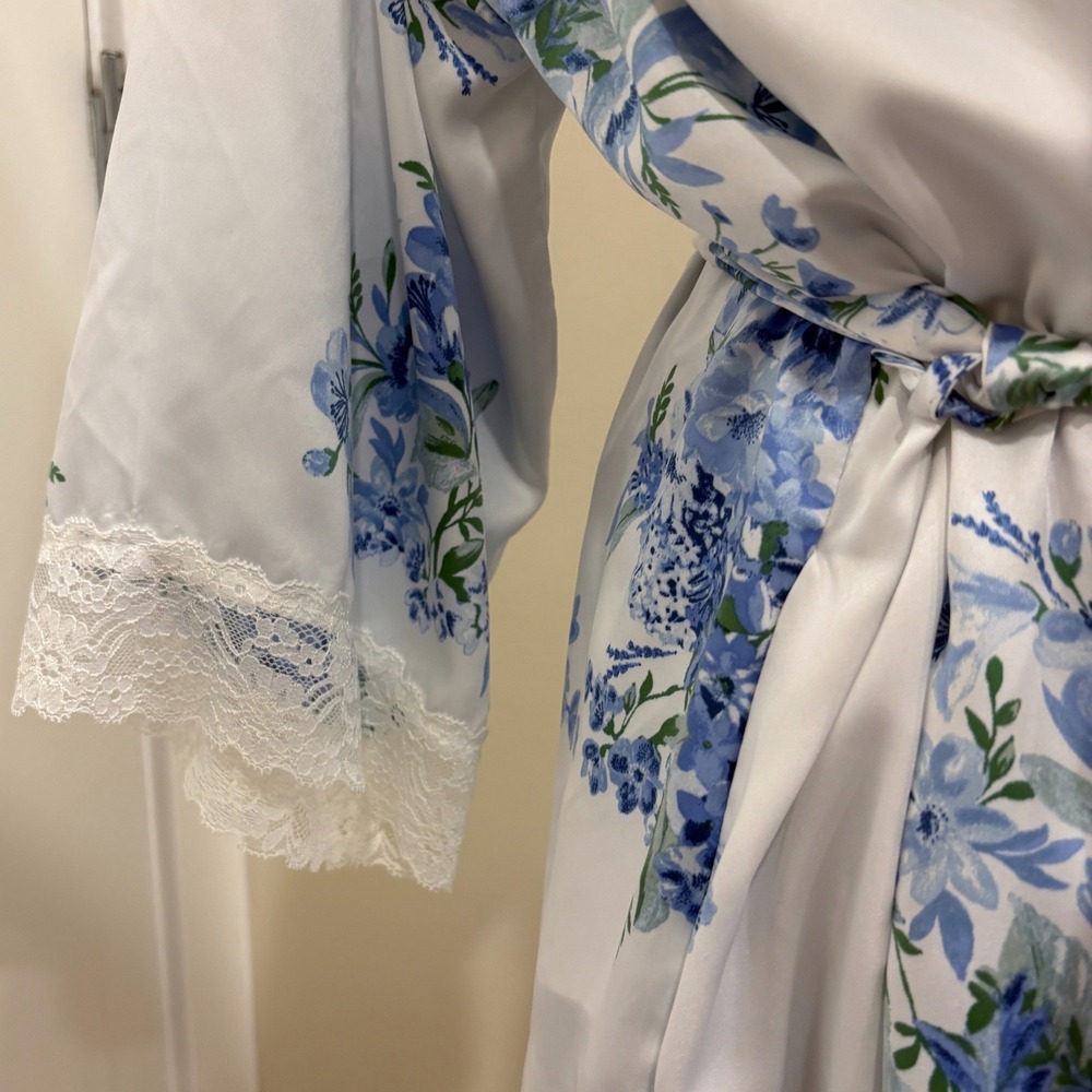 Flora Nikrooz 3pc Satin Pajama Set‎ Robe Camisole Shorts Blue Floral Medium New - Picture 10 of 16